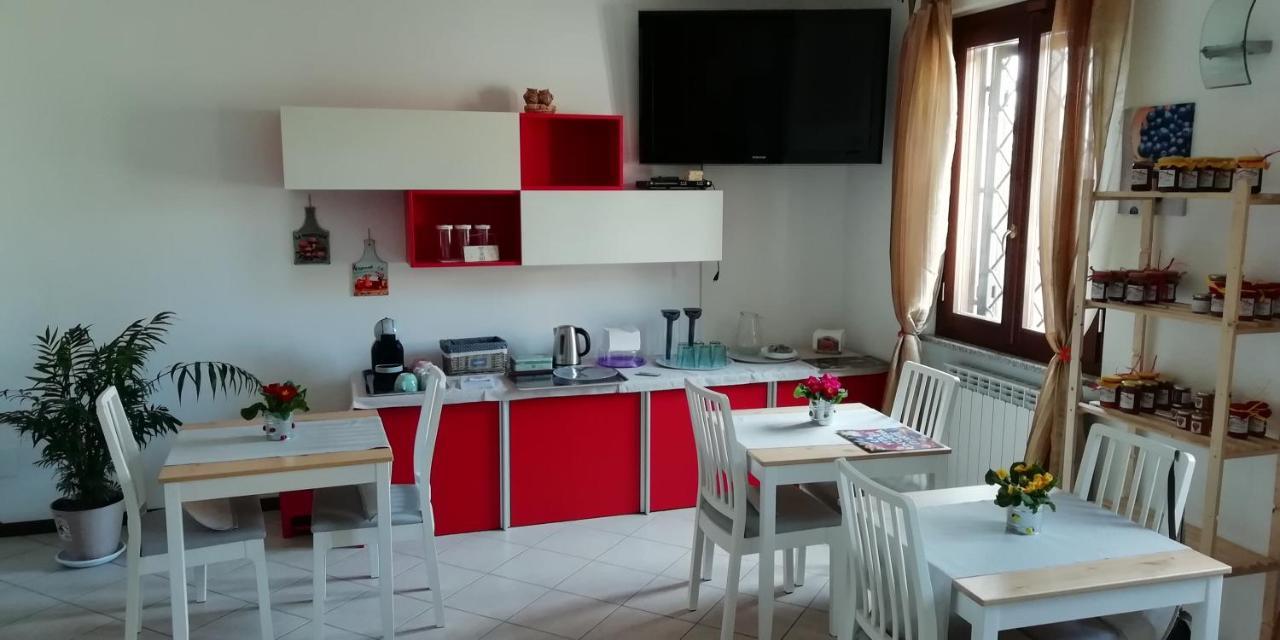 B&B La Casa Dei Frutti Di Bosco Garlasco Zimmer foto