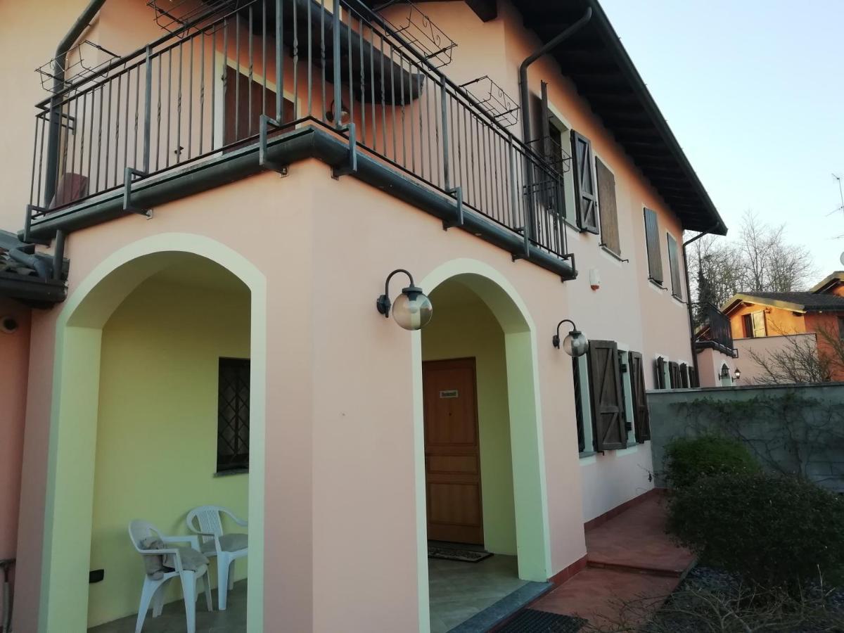 B&B La Casa Dei Frutti Di Bosco Garlasco Exterior foto