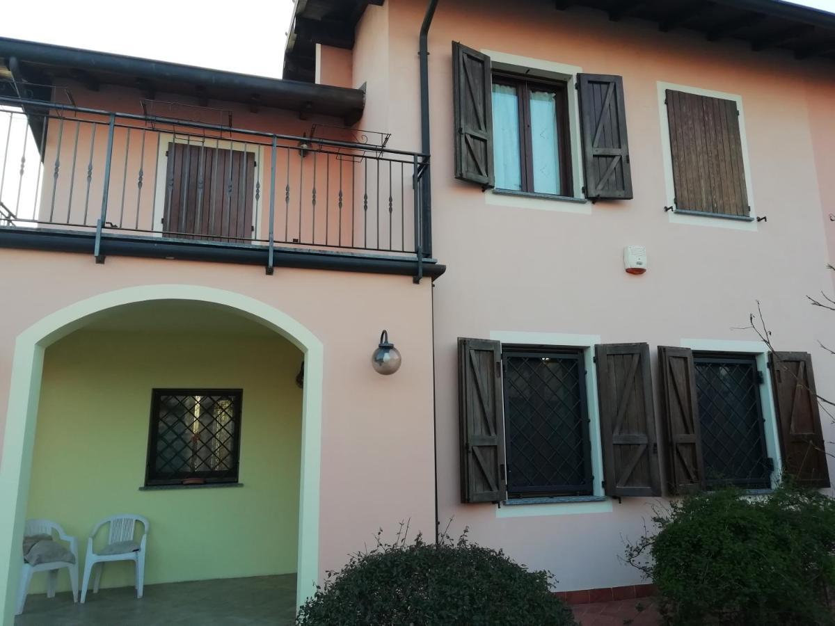 B&B La Casa Dei Frutti Di Bosco Garlasco Exterior foto